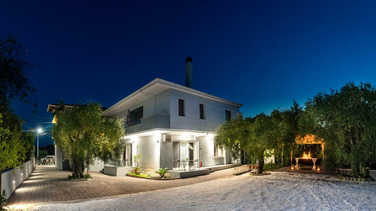 Oinoelia Luxury Suites & Residence Potos Esterno foto