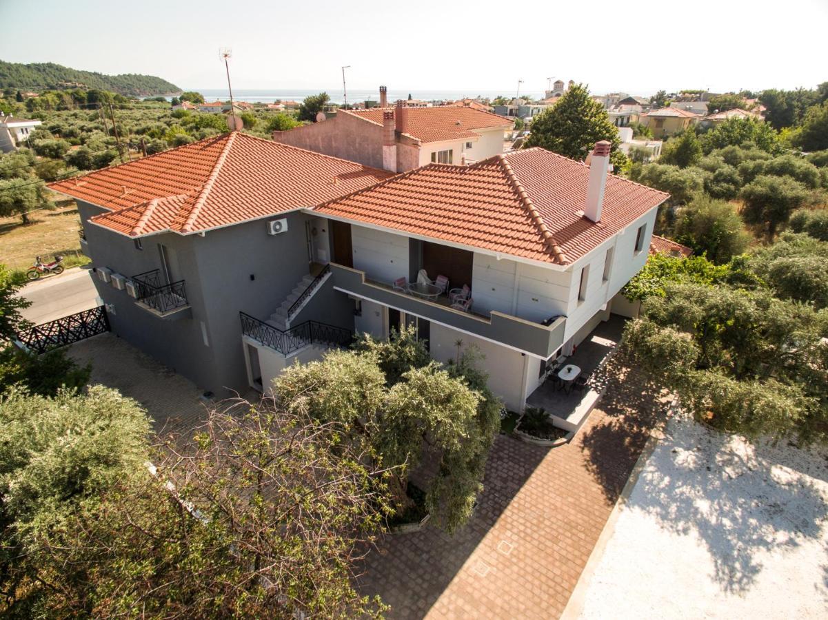 Oinoelia Luxury Suites & Residence Potos Esterno foto